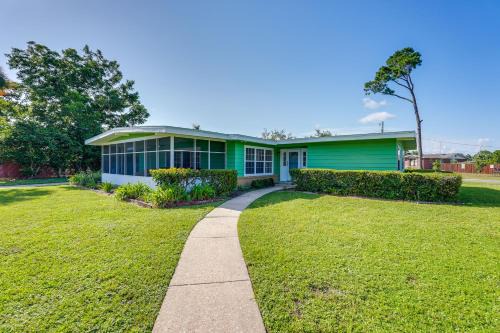 Woodlawn House | Walk to Ocean Home in Panama City Beach!