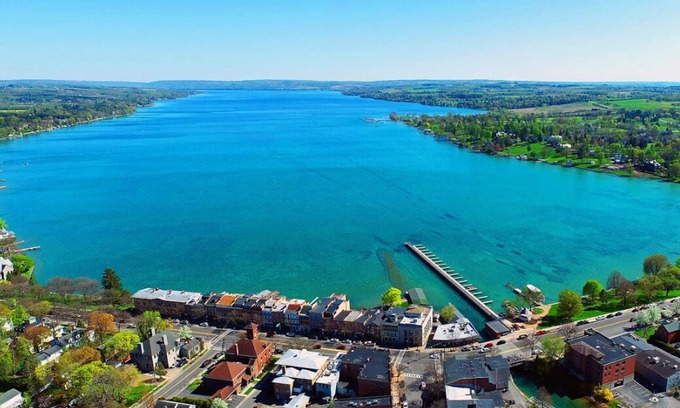 Skaneateles House | WALK TO SKANEATELES LAKE! Upstate New York Farmhouse Home For Summer Rental!