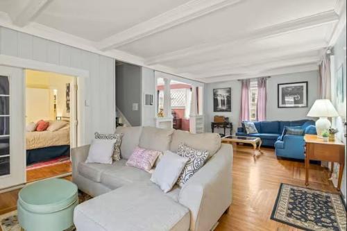 Watkins Glen Apartment | Walk to State park, 6bed,Hot tub & Game room