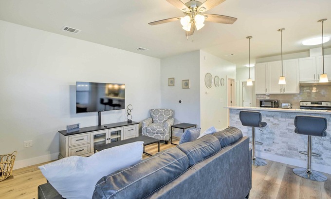 Fort Worth Apartment | Walk to TCU: Fort Worth Retreat w/Balcony!