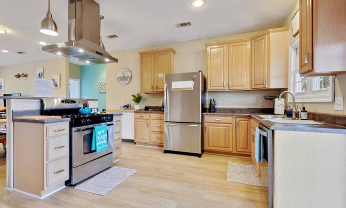 Waveland House | Walk to the Beach! Amazing Sunrises & Sunsets! Pink Flamingo Beach House!