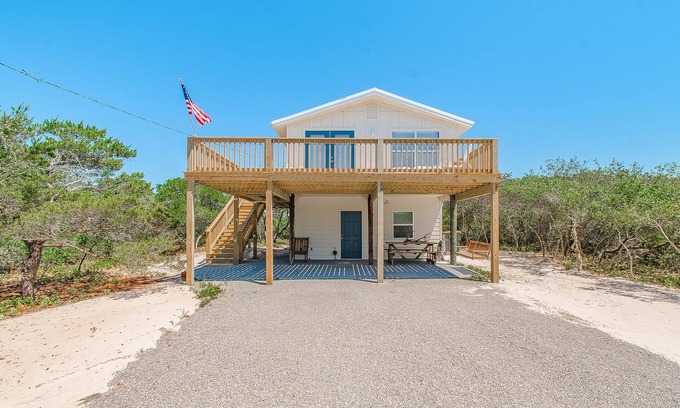 Surf Side Shores House | Walk to the beach! Pet friendly cottage/beach on Fort Morgan Peninsula.