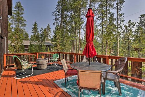 Frisco House | Walk to Town Updated Frisco Cabin with 2 Decks!