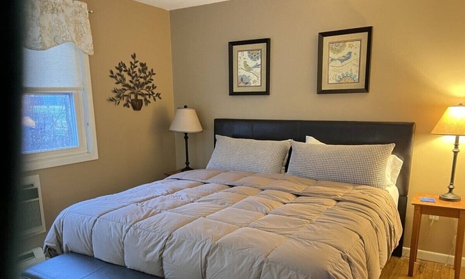 Lenox Apartment | Walk to Town