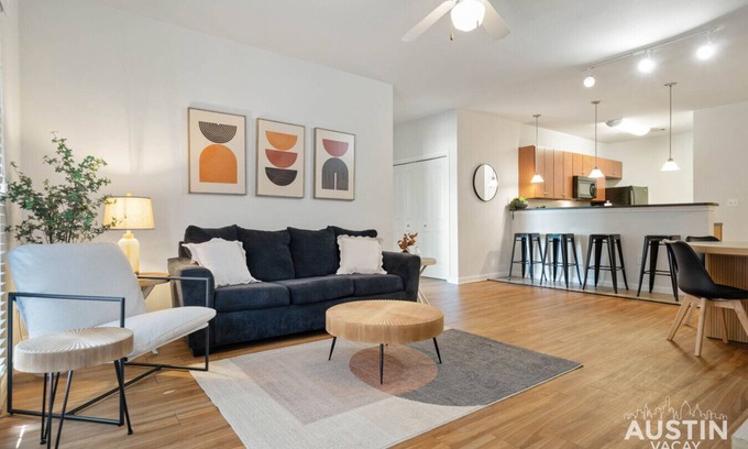North University Apartment | Walk to UT & 6th St - Central Austin Hub Near Moody Theater, Barton Springs