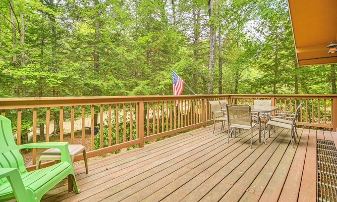 Eidelweiss Village Cabin | Walk to Water: Outdoor Gem w/Bunkhouse in Madison