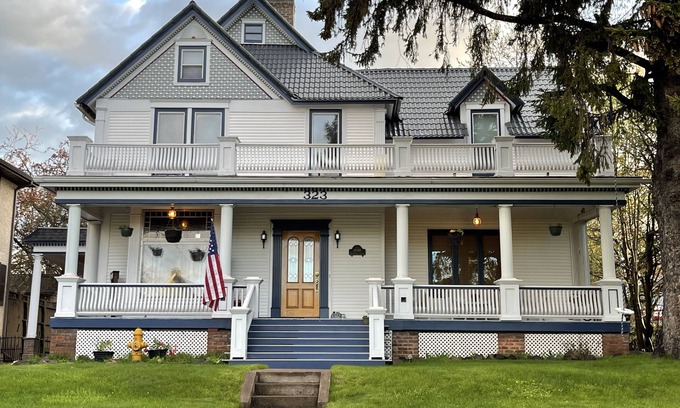 Two Harbors House | Walkable+ 4BR