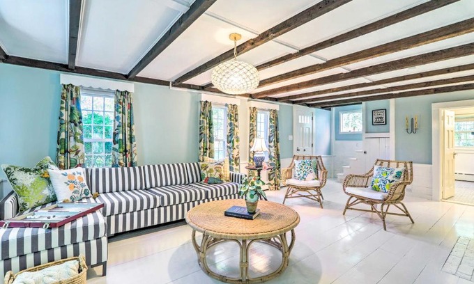 Dennis House | Walkable Dennis Cottage The Blue Scallop