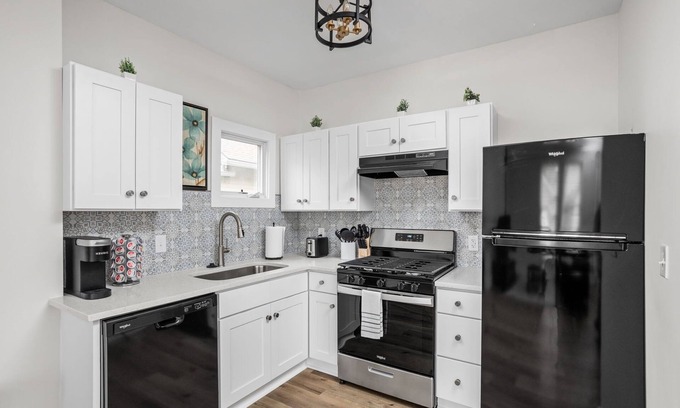 Downtown Indianapolis House | Walkable Indy Stay by Stadiums, Mass Ave & More