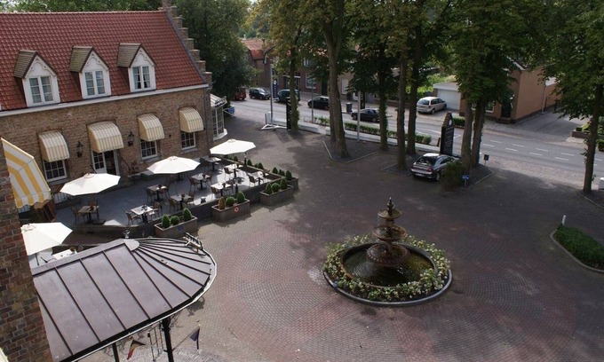 Sluis Hotel | Walkable Sluis Stay – 3 Boutique Units in a Town Full of Charm & Culture