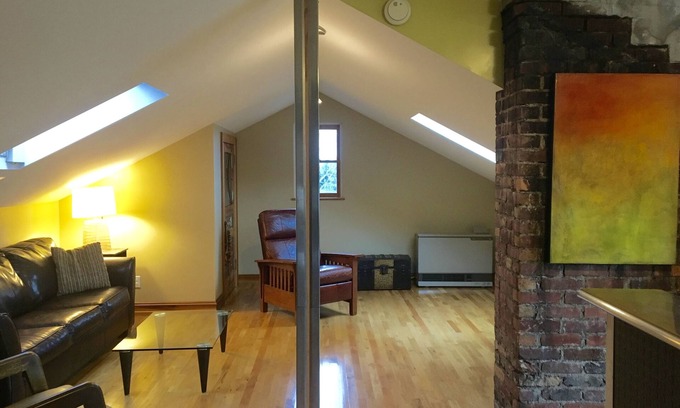 Asheville Apartment | Walkable West AVL Treetops Private Loft Mtn Views Epic Sunsets Walk to Breweries