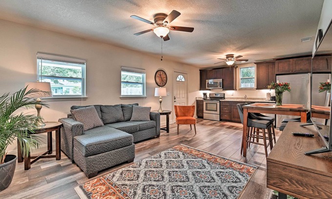 Winter Garden House | Walkable Winter Garden Bungalow: 3 Blocks to Dtwn