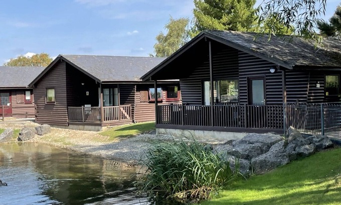 South Lakeland Leisure Village Cabin | Walkers Lodge 41n