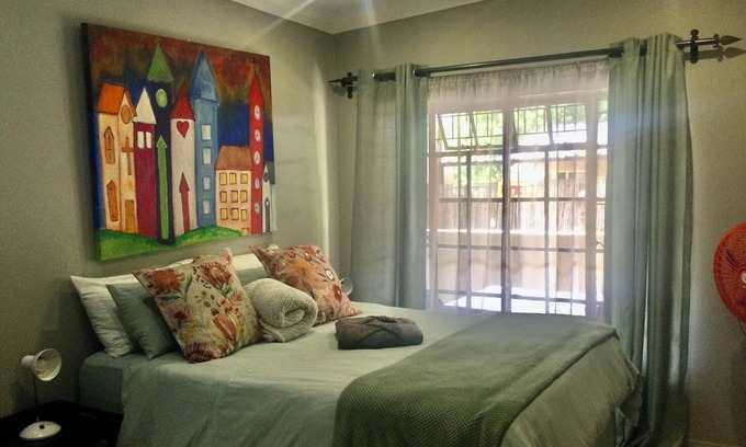 Parys Cottage | Walking distance to all Antique shops, Restaurants and popular attractions