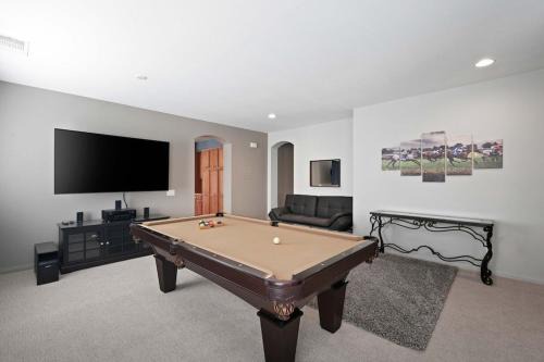 Indio House | Walking distance to Coachella and Stagecoach with 4 bedrooms