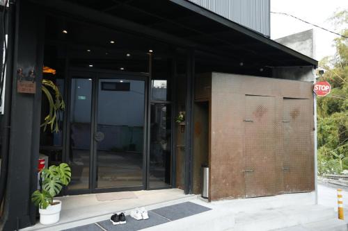 Xiaoliuqiu House | Walking Island