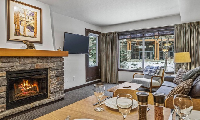 Copperstone Resort Condo | Walkout to Hot tub | BBQ | Clean & Cozy 1 Bed Unit