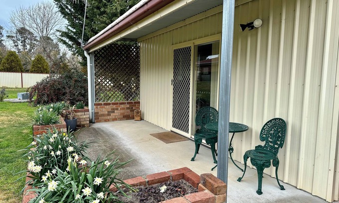 White Rock Bed & Breakfast | Wallaroi Guest Home