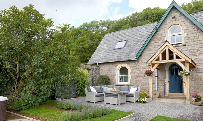 Tidenham House | Wallhope Retreat