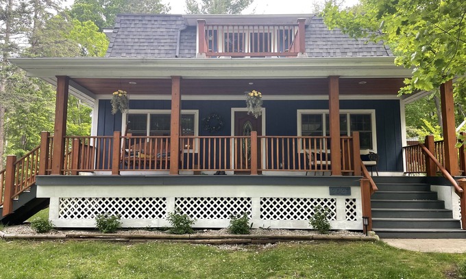 Walloon Lake Cottage | Walloon Lake Cottage, Boyne, Petoskey, Charlevoix