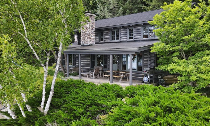 Boyne City House | Walloon Lake Randall's Point - At the End of the Path