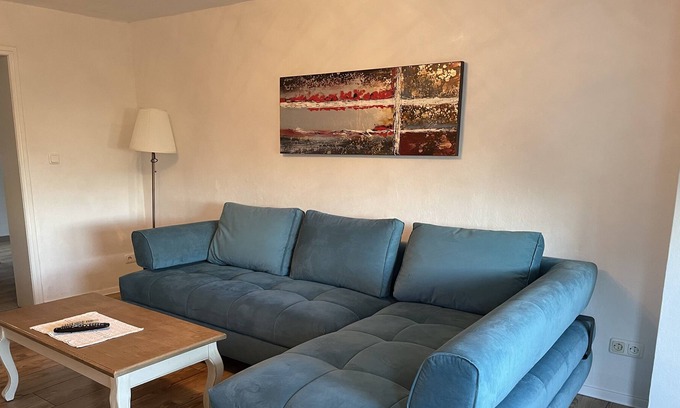 Mastershausen House | Walter House. 5 ZKB 120 m2 with large garden