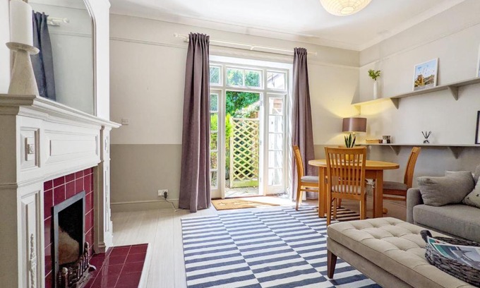 Bosham House | Walton House - Bosham