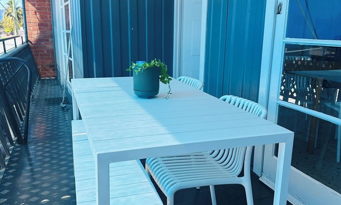 Wandal Apartment | Wandal Loft ~ 3 bed apartment, central and convenient, everything you need!