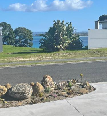 Rangiputa House | Wander Inn