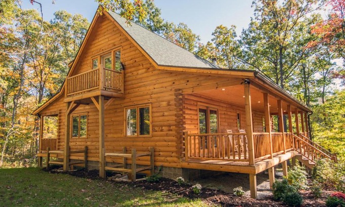 McHenry House | Wander Inn