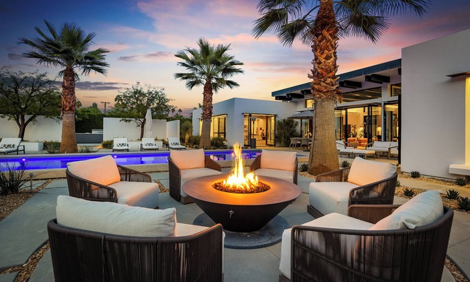 The Mesa House | Wander Palm Springs Mesa