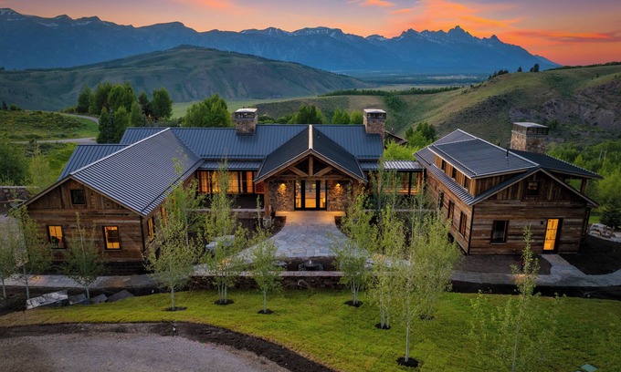 Spring Creek Ranch House | Wander Tetonglow Jackson Hole