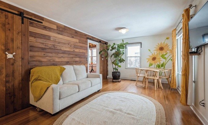 Evanston Cottage | Wanderlust Cottage