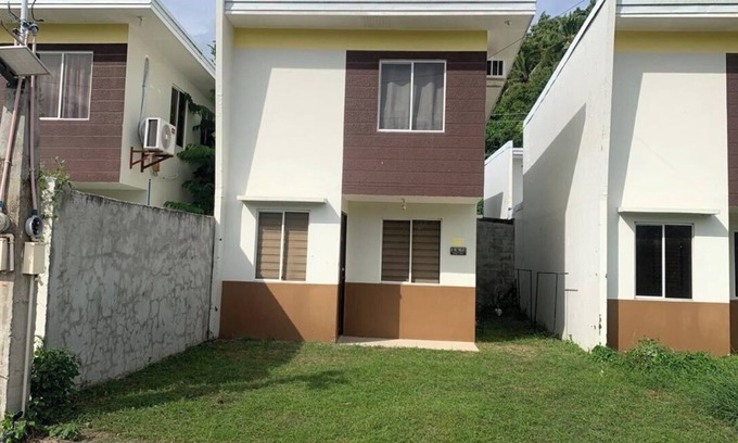 Tanauan City House | Want a relaxing stay in San Juan, Batangas? Visit R Retreat today!
