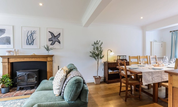 West Wittering House | Warblers detached home in West Wittering