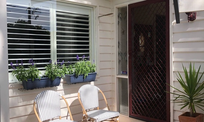 Warburton Bed & Breakfast | Warburton Whitehouse BnB