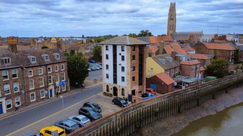 Boston Apartment | Warehouse