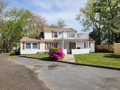 Wareham Center House | Warham Beach House