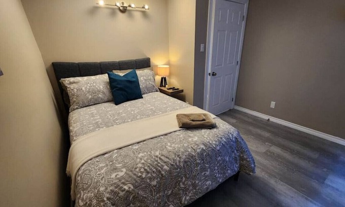 Plantagenet Apartment | Warm 2BR Oasis near Ottawa River & Tourist Spots!