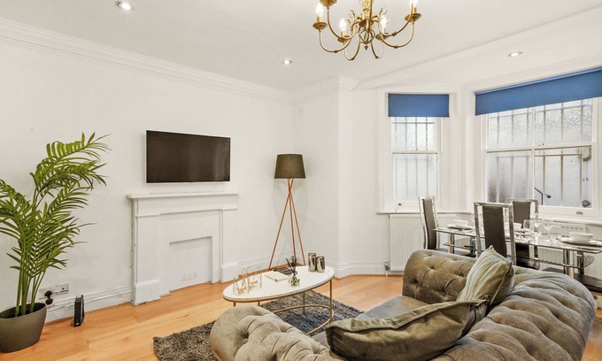 Knightsbridge Apartment | Warm and Cozy 1-BD Getaway near Hyde Park