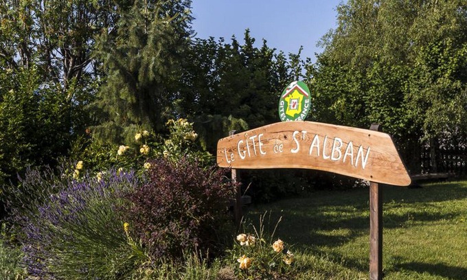 Chateauroux-les-Alpes Cottage | Warm, comfortable and quiet gîte, in the heart of nature, between lake and mountains