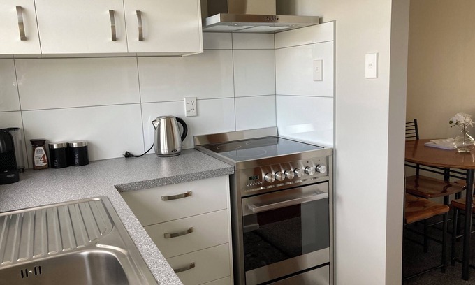 Winton House | Warm & Comfortable in the Heart of Winton