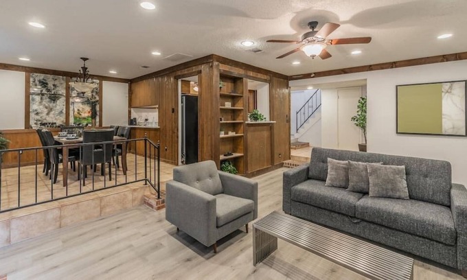 Meadowbrook House | Warm Comfy 3BR Home in Ft. Worth~ideal for families