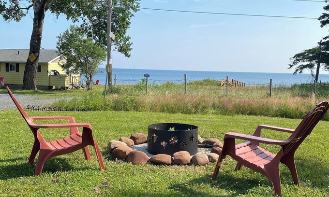 Port Howe Cottage | Warm Ocean Waters | Cozy Cottage for Family Getaways