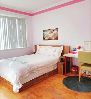 Hastings House | Warm Retreat