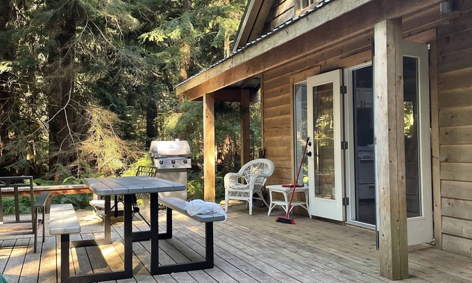 Savary Island Cabin | Warm sunny Savary island with white sandy beach