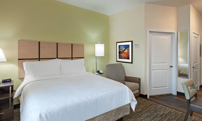 Pasadena House | Warm & Welcoming Suite to Stay! W/ Free Parking