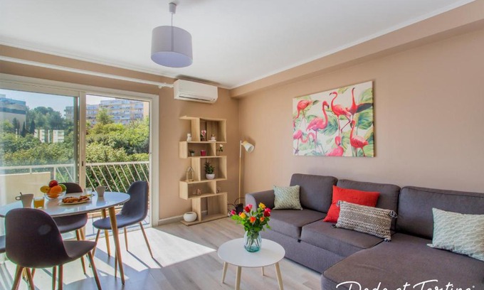 Le Mourillon Apartment | Warmly 2 bedroom with AC, balcony and parking - Dodo et Tartine