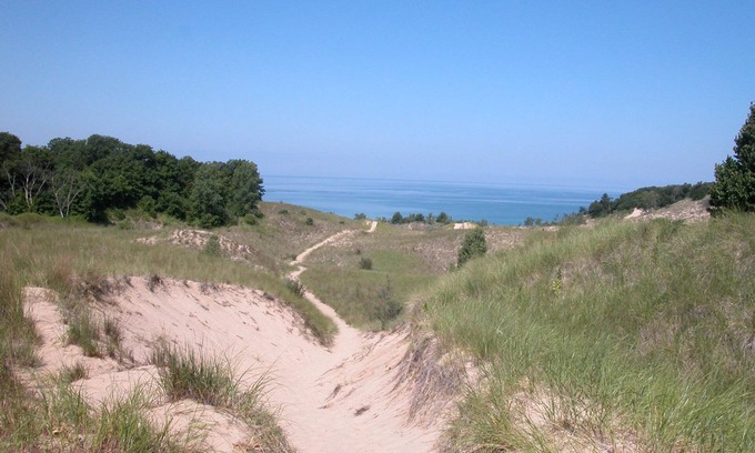 Bridgman House | Warren Dunes-2000 Acre Park On Lake Michigan, Hot Tub, WBFPL , Wineries, 2BR/2BA