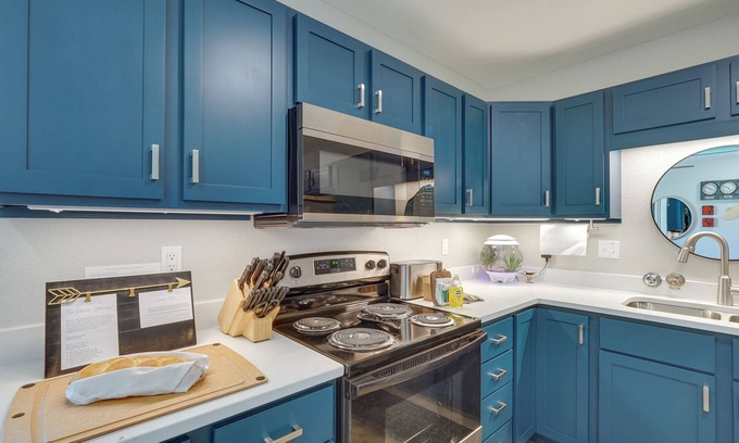 Warsaw Apartment | Warsaw Apartment ~ 4 Mi to Lake of the Ozarks!